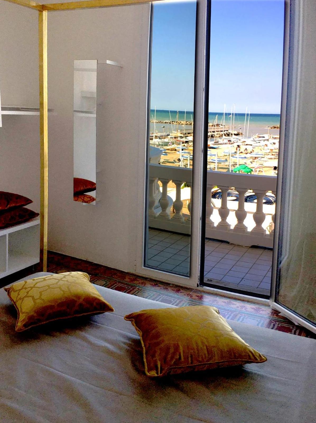 Villa La Torretta Luxury B&B - Adults Only - 리미니 외부 사진